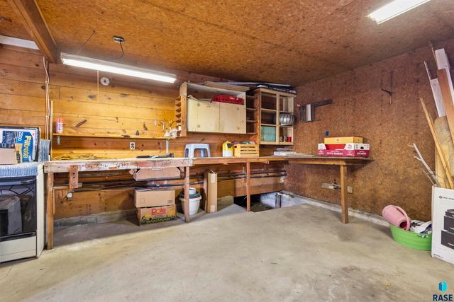 148 N Lake Dr Drive, Watertown, SD 57201