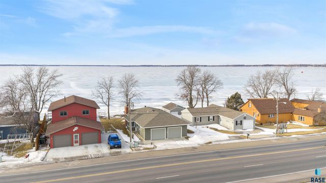 148 N Lake Dr Drive, Watertown, SD 57201