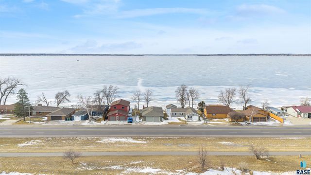 148 N Lake Dr Drive, Watertown, SD 57201