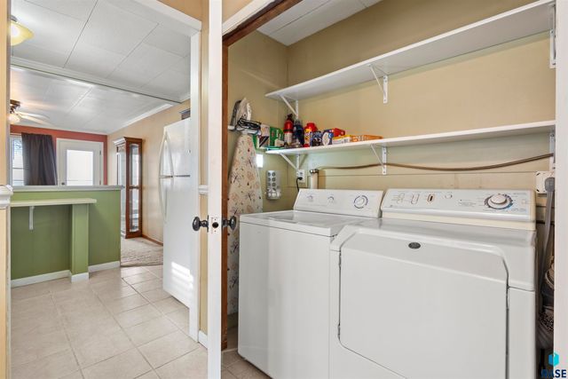 148 N Lake Dr Drive, Watertown, SD 57201