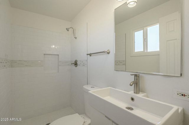 3650 E Eugie Avenue, Phoenix, AZ 85032
