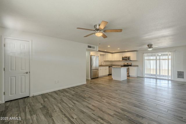 3650 E Eugie Avenue, Phoenix, AZ 85032