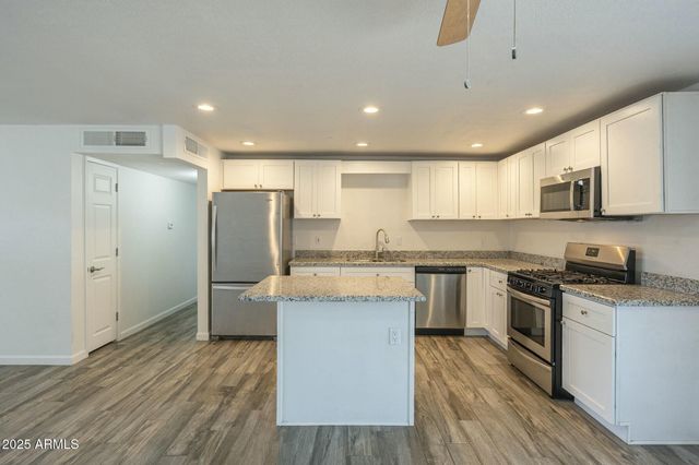 3650 E Eugie Avenue, Phoenix, AZ 85032