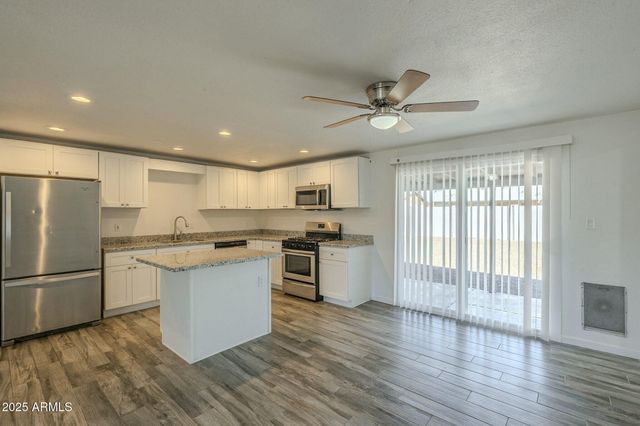 3650 E Eugie Avenue, Phoenix, AZ 85032
