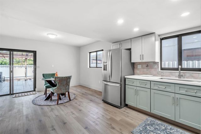 8773 SW 36th St, Miami, FL 33165