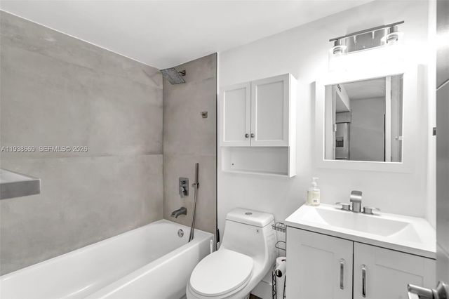 8773 SW 36th St, Miami, FL 33165