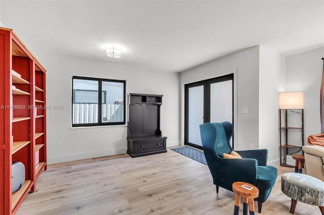 8773 SW 36th St, Miami, FL 33165