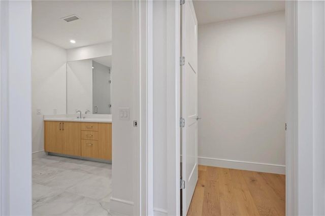 2425 Peachtree Road 1402, Atlanta, GA 30309