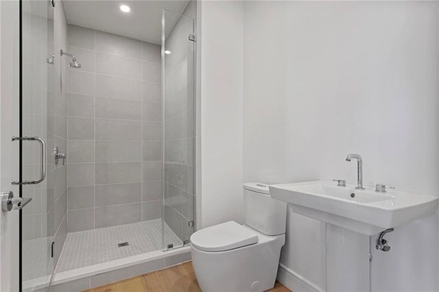 2425 Peachtree Road 1402, Atlanta, GA 30309