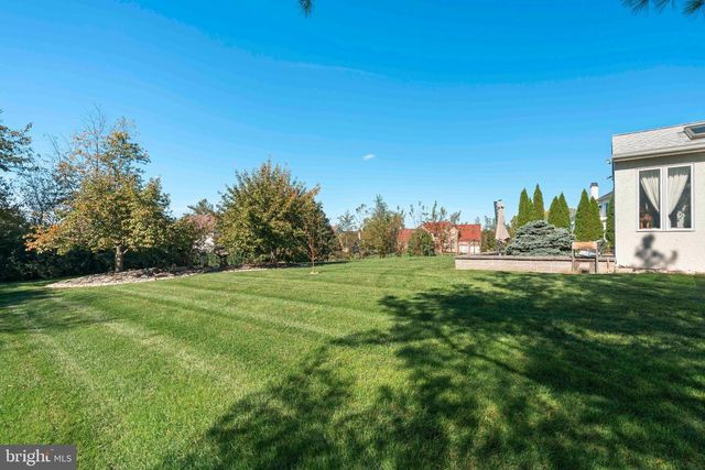 23 YALE DR, Richboro, PA 18954