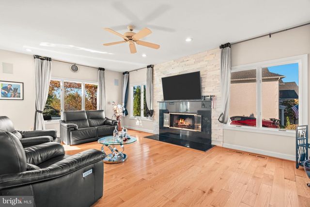 23 YALE DR, Richboro, PA 18954