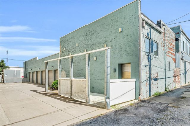 5 E Columbia Avenue 5, Champaign, IL 61820