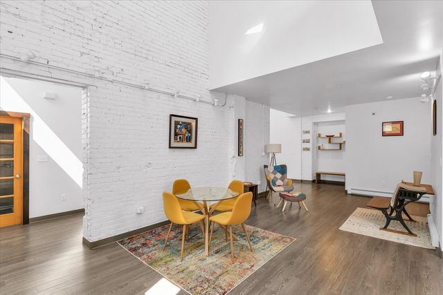 5 E Columbia Avenue 5, Champaign, IL 61820