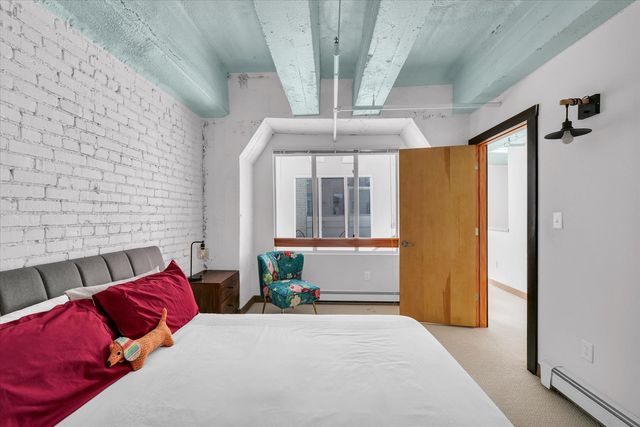 5 E Columbia Avenue 5, Champaign, IL 61820