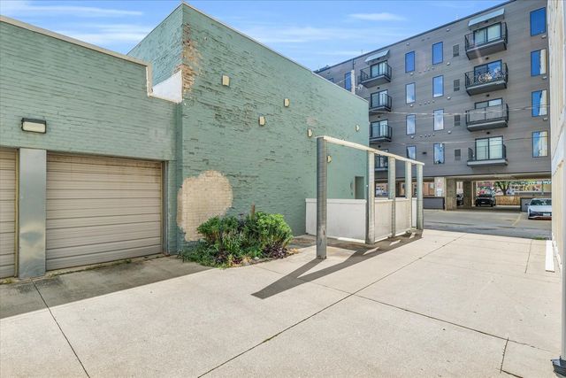 5 E Columbia Avenue 5, Champaign, IL 61820