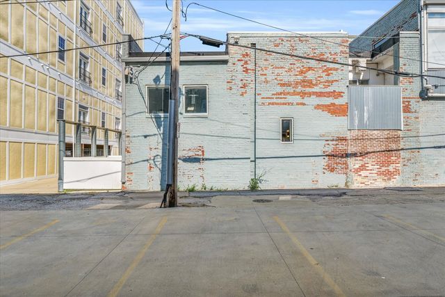 5 E Columbia Avenue 5, Champaign, IL 61820