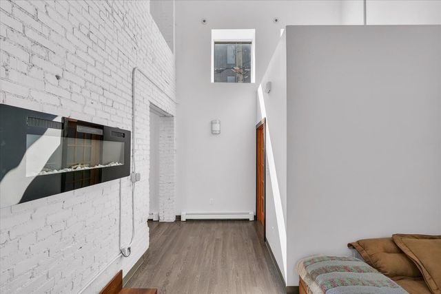 5 E Columbia Avenue 5, Champaign, IL 61820