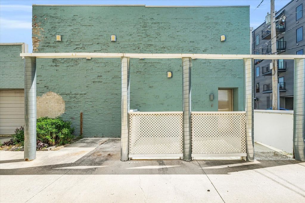 5 E Columbia Avenue 5, Champaign, IL 61820