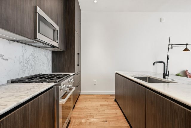 160 2nd Ave S Apt 1504, Nashville, TN 37201