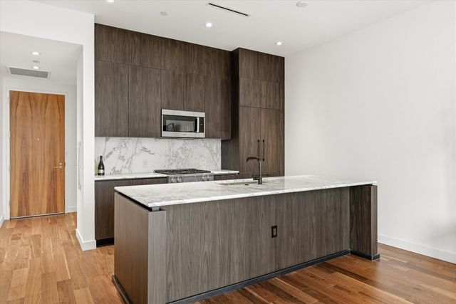 160 2nd Ave S Apt 1504, Nashville, TN 37201