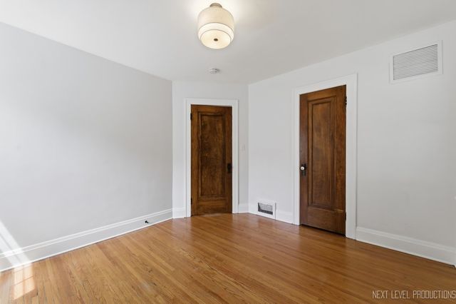 216 S Commonwealth Avenue, Aurora, IL 60506