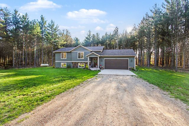 1671 Pineland Path, Allegan, MI 49010