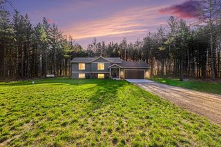 1671 Pineland Path, Allegan, MI 49010