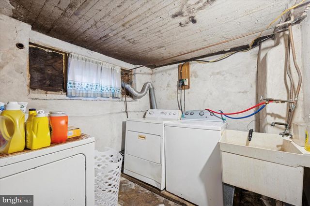 112 E ALBANUS ST, Philadelphia, PA 19120