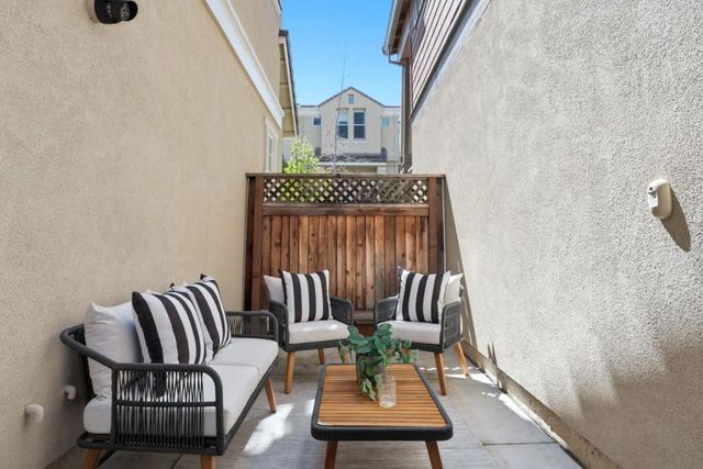 3102 Pyramid Way, Mountain View, CA 94043