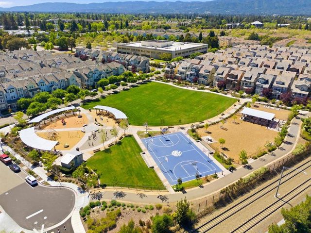 3102 Pyramid Way, Mountain View, CA 94043