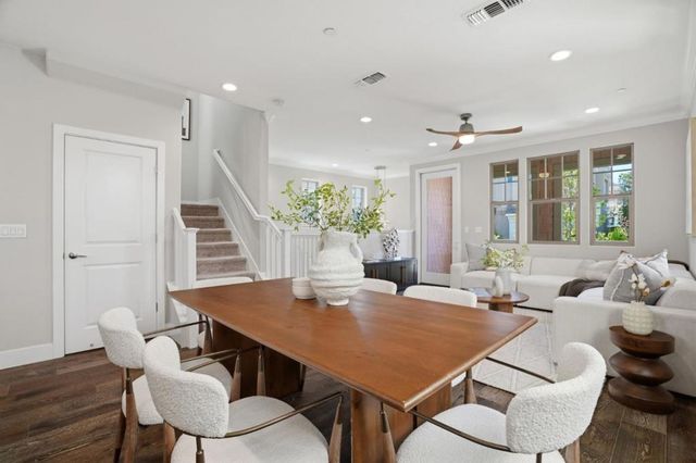 3102 Pyramid Way, Mountain View, CA 94043