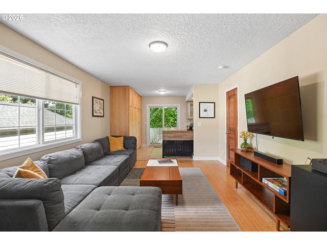 4343 Se FRANCIS St, Portland, OR 97206
