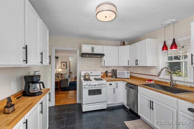 17199 Franklin Avenue, Spring Lake, MI 49456