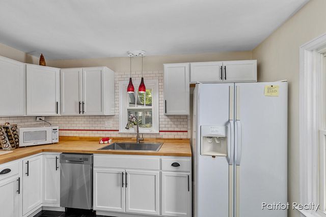 17199 Franklin Avenue, Spring Lake, MI 49456