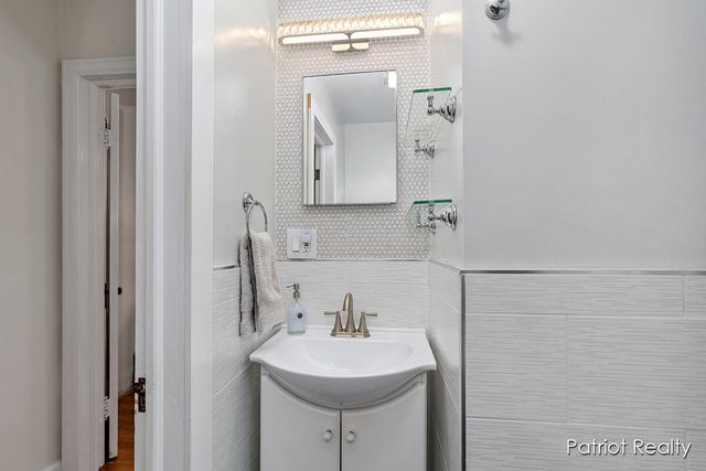 17199 Franklin Avenue, Spring Lake, MI 49456