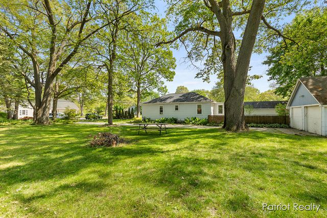 17199 Franklin Avenue, Spring Lake, MI 49456