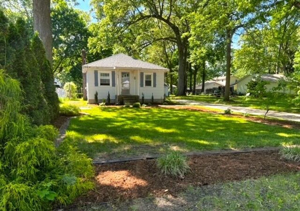 17199 Franklin Avenue, Spring Lake, MI 49456