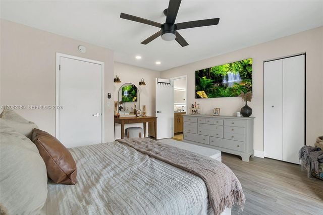4621 Johnson St, Hollywood, FL 33021