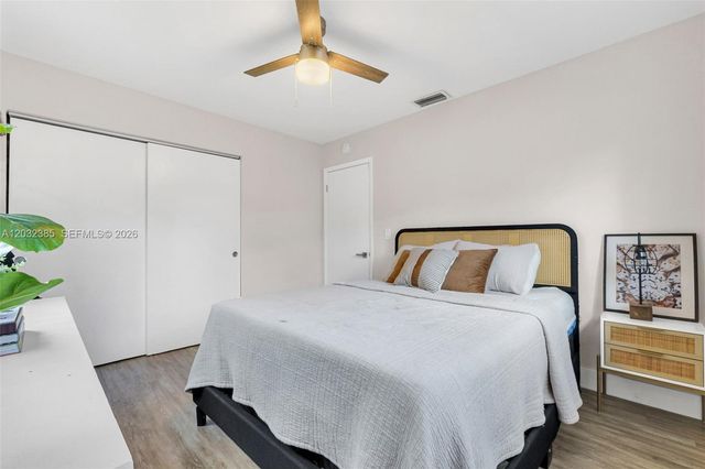 4621 Johnson St, Hollywood, FL 33021