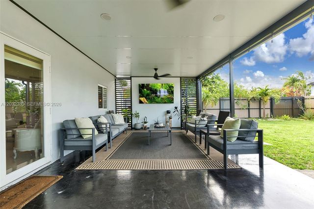 4621 Johnson St, Hollywood, FL 33021