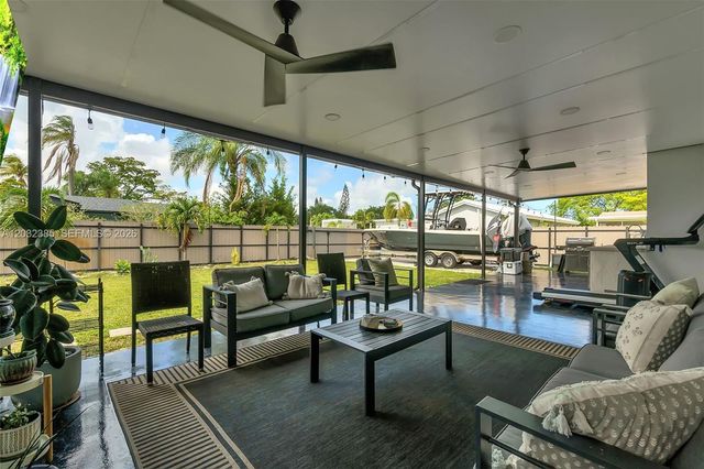 4621 Johnson St, Hollywood, FL 33021