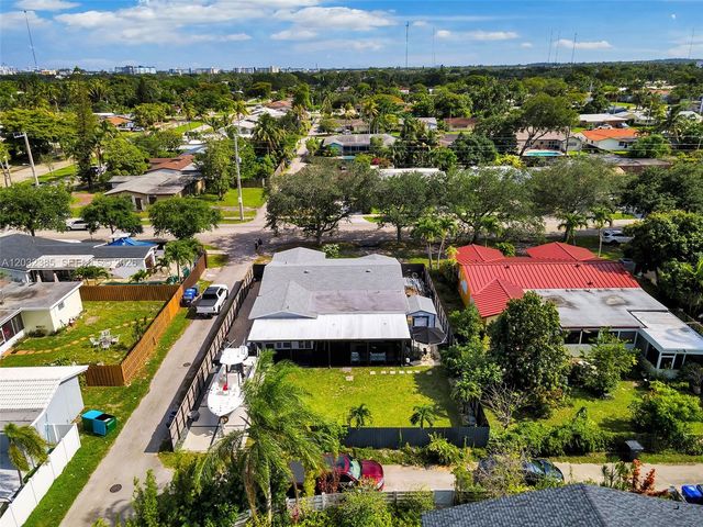 4621 Johnson St, Hollywood, FL 33021
