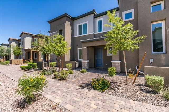 218 Krameria Avenue, Henderson, NV 89011