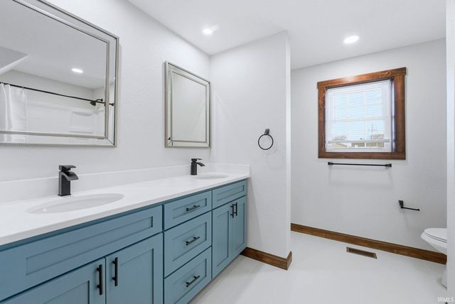 12109 Water Street, Harlan, IN 46743