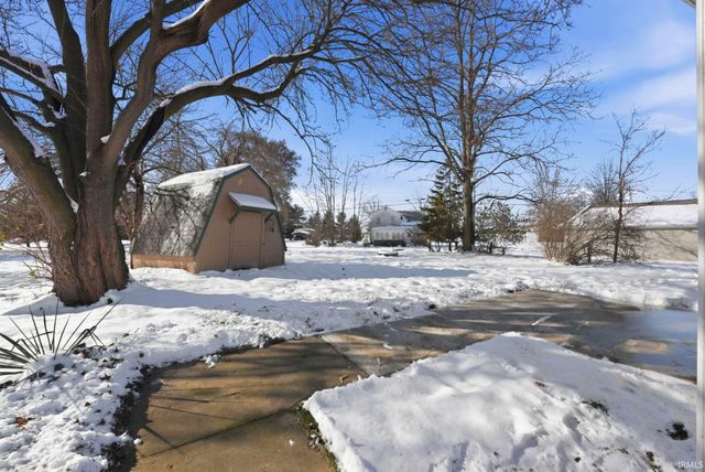 12109 Water Street, Harlan, IN 46743