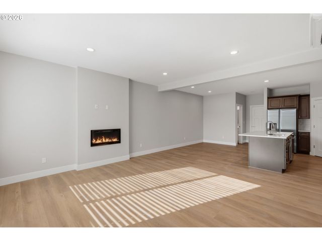 4011 Sw ROYAL Ave, Gresham, OR 97080
