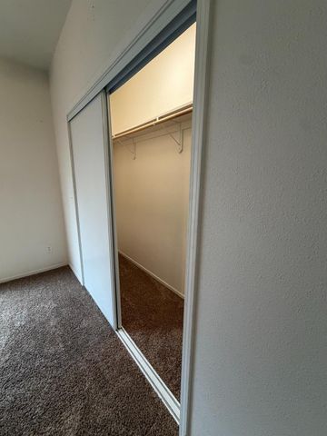 2764 Holt Avenue, Sanger, CA 93657