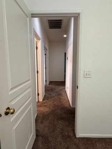 2764 Holt Avenue, Sanger, CA 93657