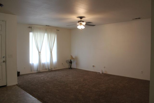 2764 Holt Avenue, Sanger, CA 93657