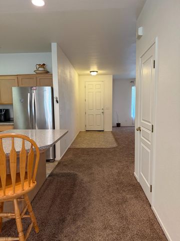 2764 Holt Avenue, Sanger, CA 93657